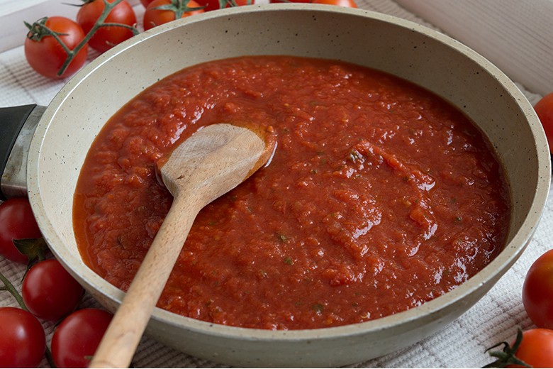 Tomatensauce mit Parmaschinken