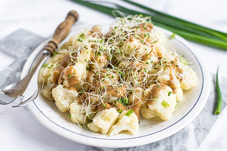 Sommerlicher Blumenkohlsalat