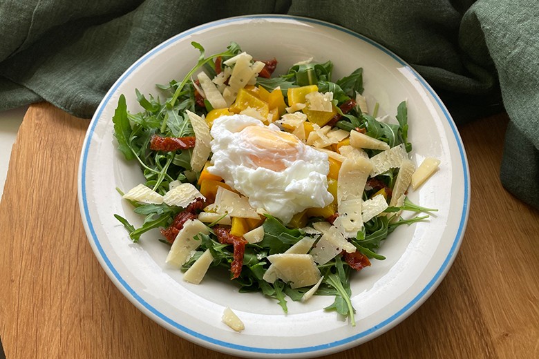 Rucola mit Ei