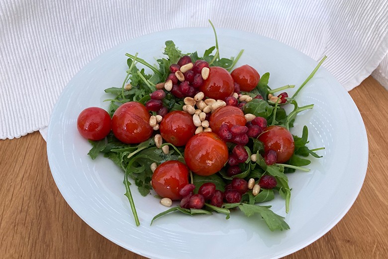 Rucola mit Granatapfel