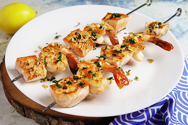 Lachs-Garnelen-Spieße