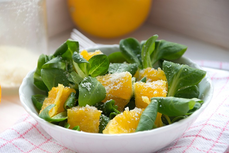 Feldsalat mit Orangen