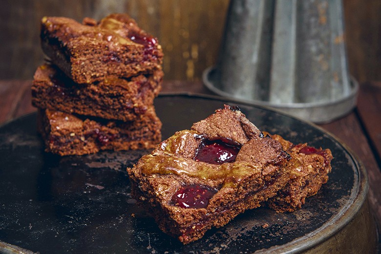 Linzer Schnitten mit Himbeermarmelade