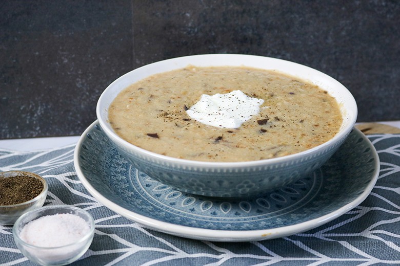 Auberginensuppe mit Champignons