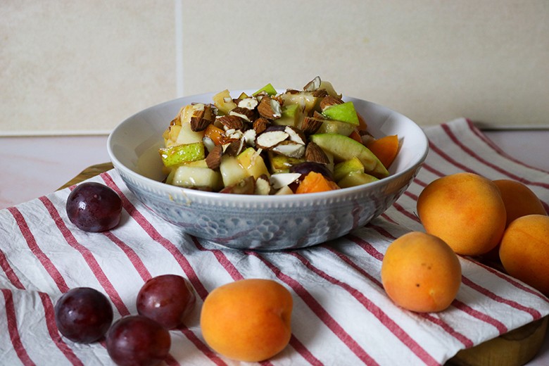 Obstsalat mit Aprikosen
