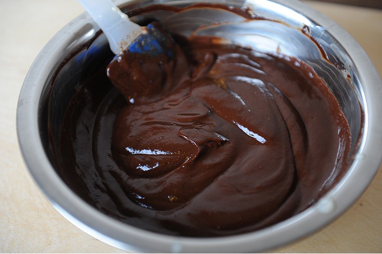 Einfache und zuckerfreie Schokoladensauce