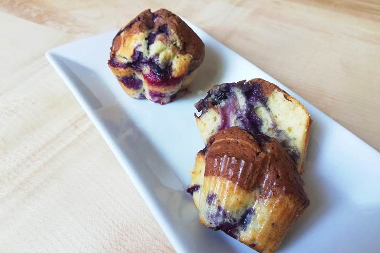Marmormuffins mit Blaubeeren