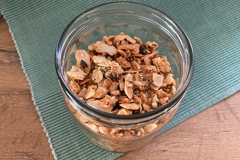 Knuspermüsli mit Kokos