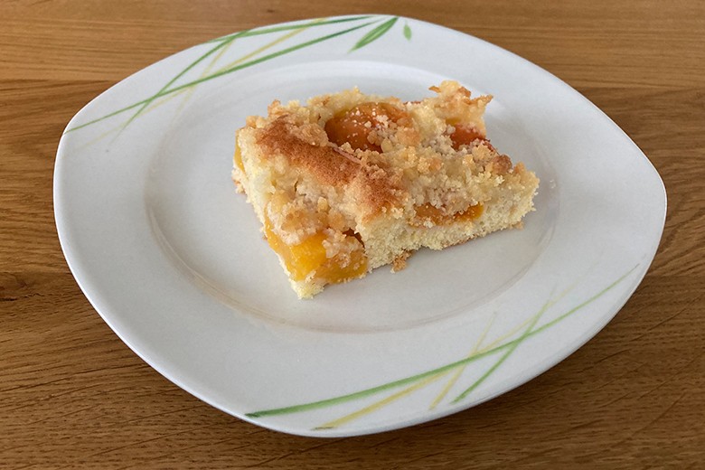Aprikosenkuchen vom Blech