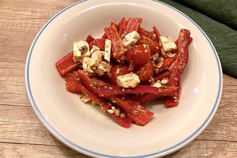Paprika-Feta-Salat