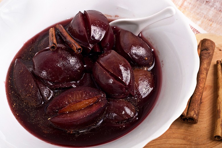 Pflaumenkompott mit Portwein