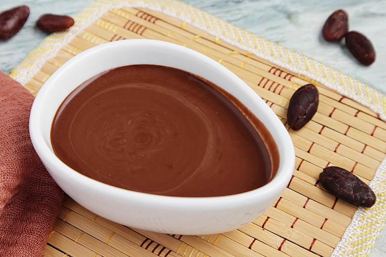 Heiße Schokosauce mit Kokos