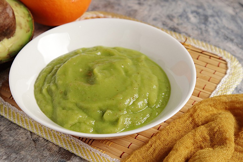 Süße Avocadocreme mit Orange