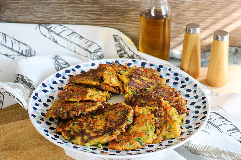 Zucchini-Möhren-Puffer