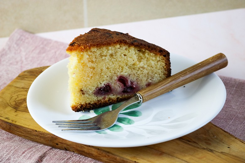 Schmandkuchen mit Kirschen