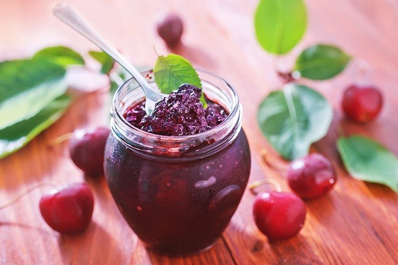 Sauerkirschmarmelade mit Minze