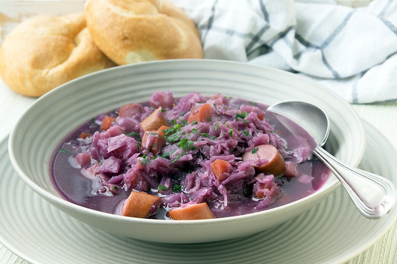 Rotkohleintopf mit Kartoffeln