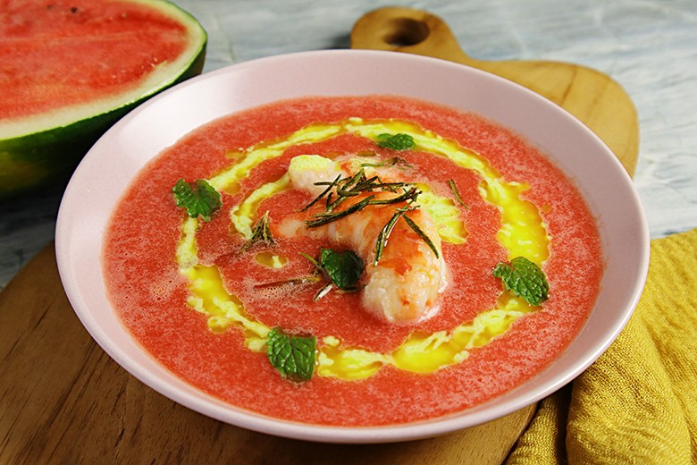 Melonensuppe mit Garnelen