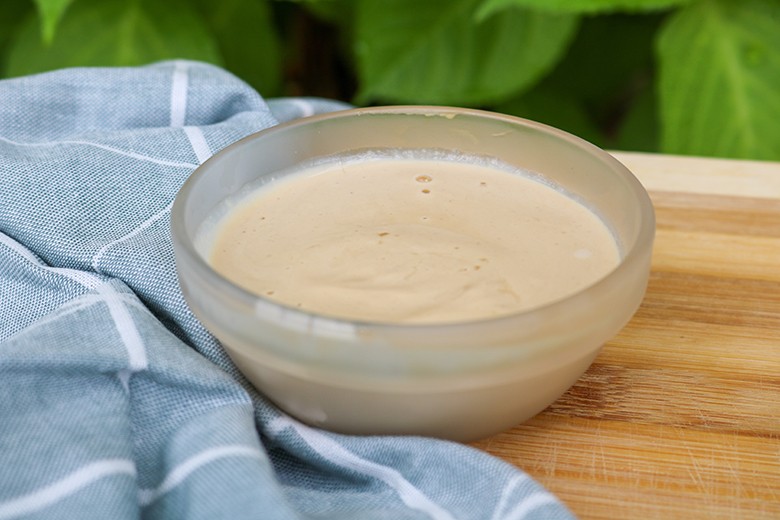 Erdnussdressing mit Zitrone