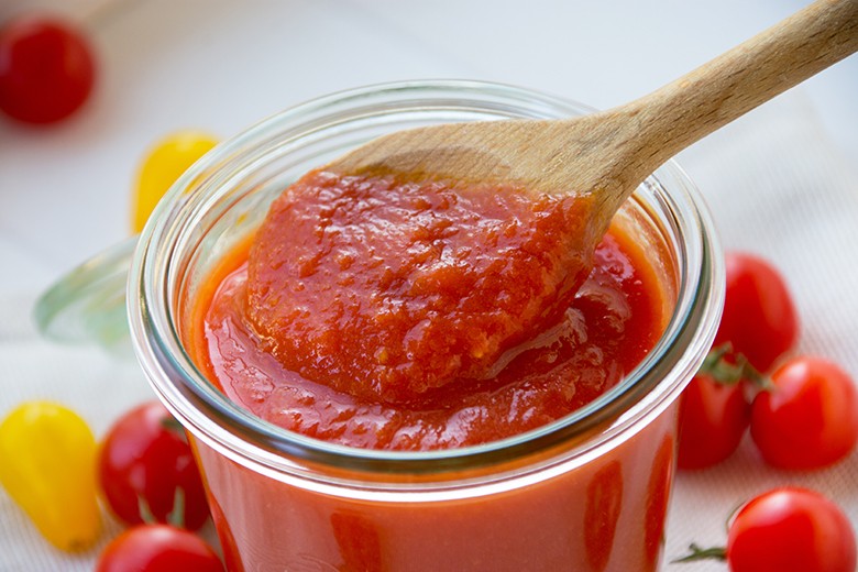 Omas Tomatenpüree