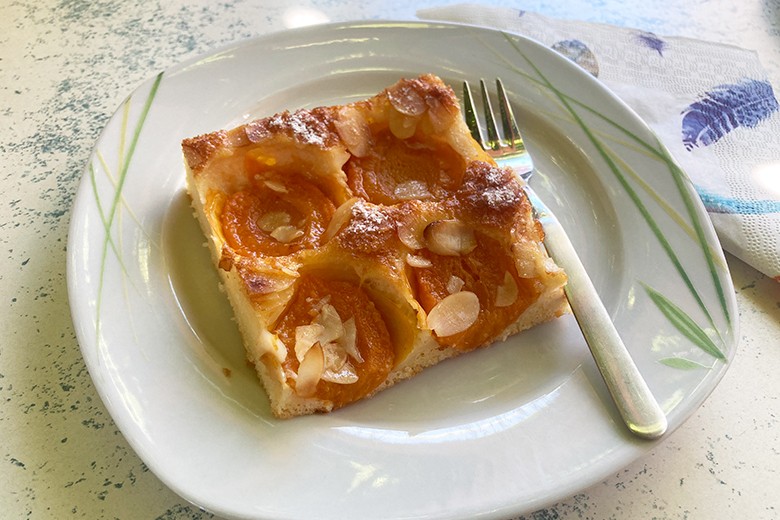 Einfacher Mirabellen-Blechkuchen