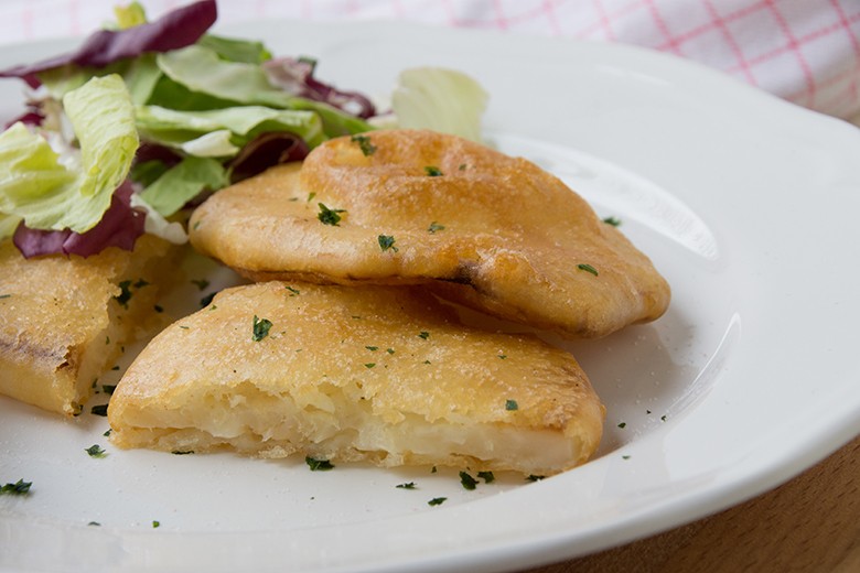 Sellerie in Kräuterbackteig