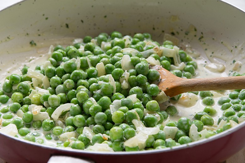 Erbsensauce mit Ricotta