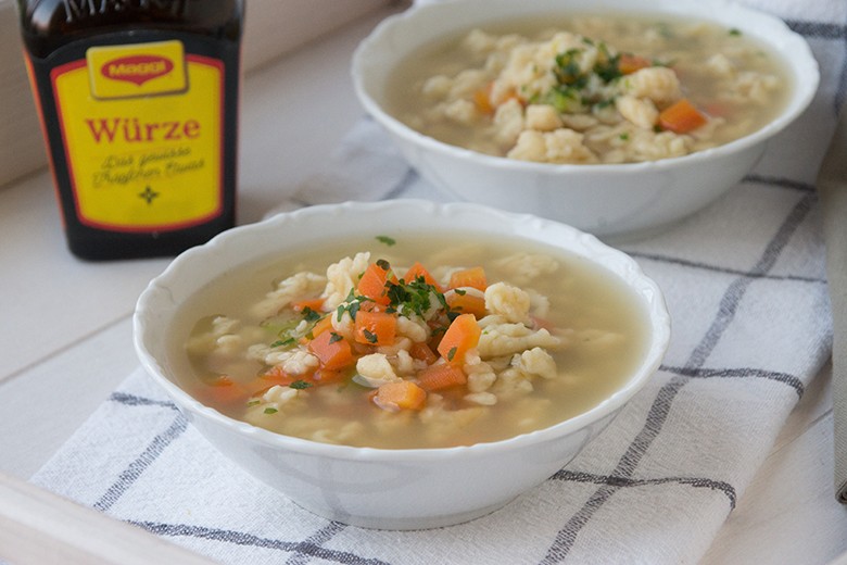 Schnelle Riebelesuppe