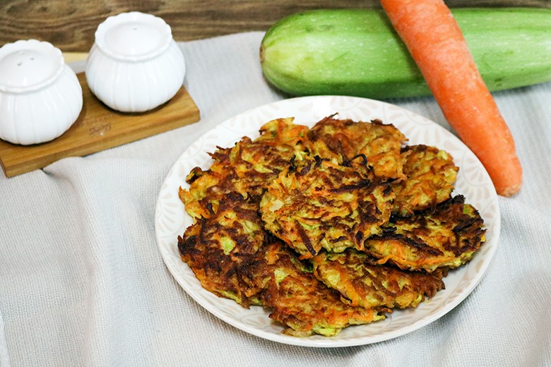Zucchinifrikadellen mit Haferflocken