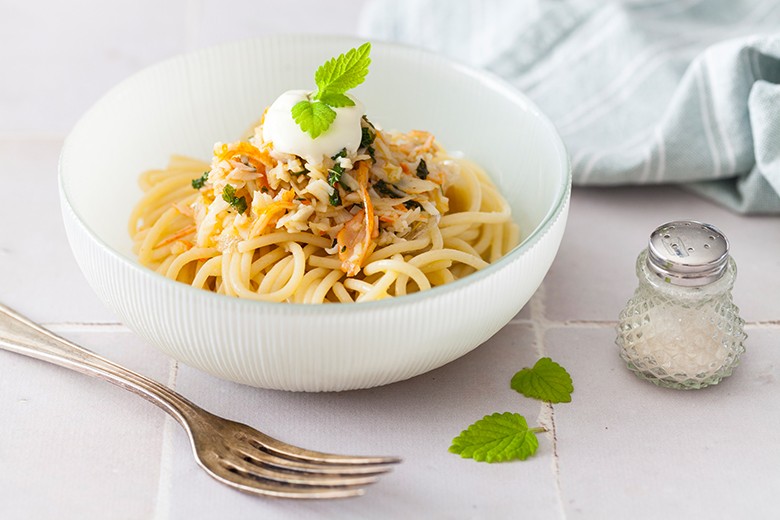 Spaghetti mit Zitronenmelissensauce