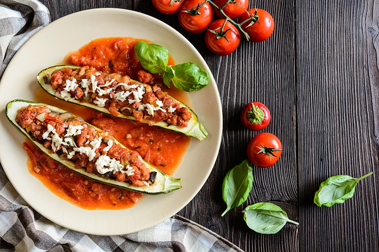 Gefüllte Zucchini