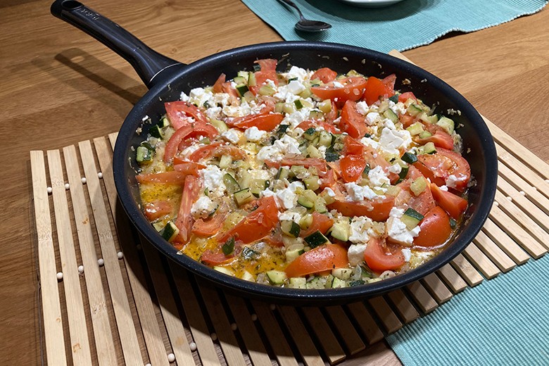 Edle Zucchinipfanne mit Tomaten