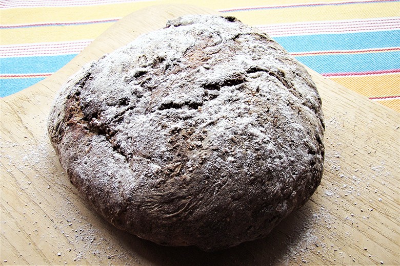 Bauernbrot mit Roggen