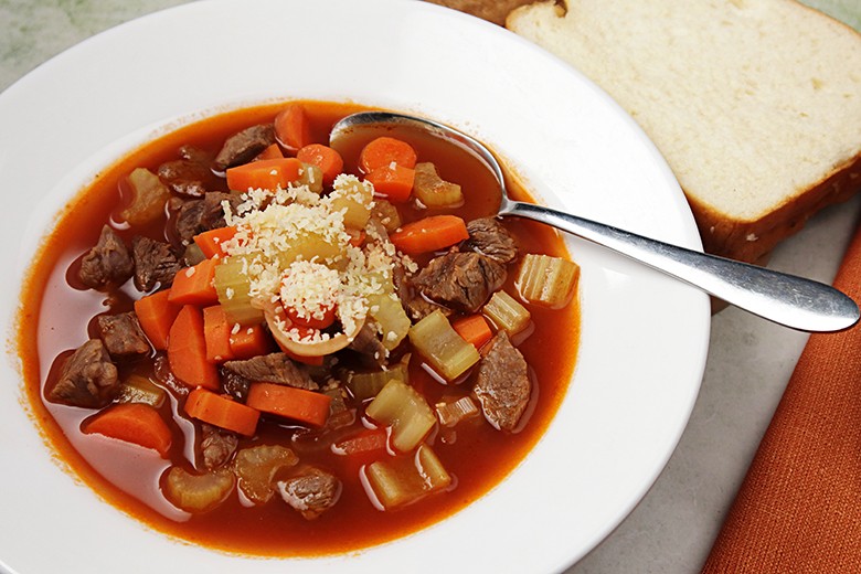 Selleriesuppe aus Sardinien