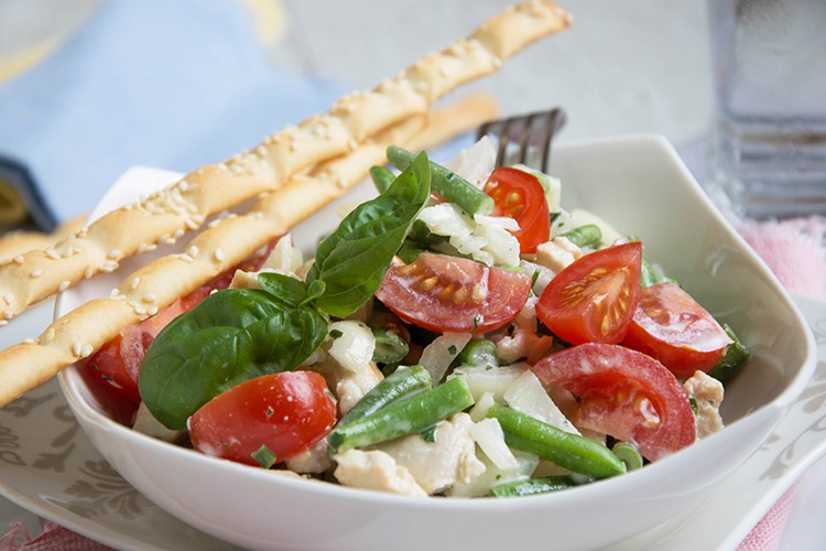 Hähnchensalat mit grünen Bohnen