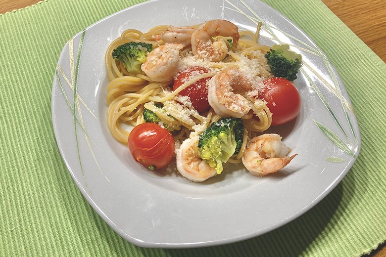 Spaghetti mit Brokkoli und Garnelen