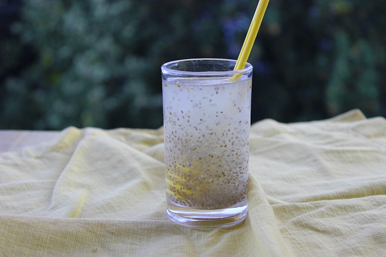 Limettendrink mit Chia-Samen