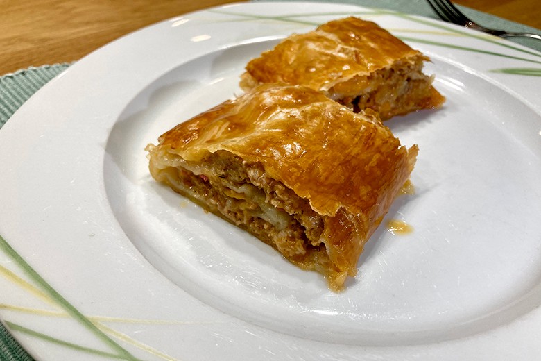 Fleisch-Käse-Strudel