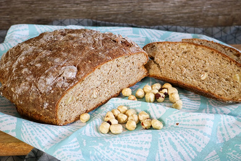 Haselnussbrot