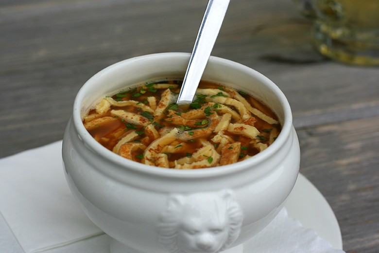 Schwäbische Flädlesuppe