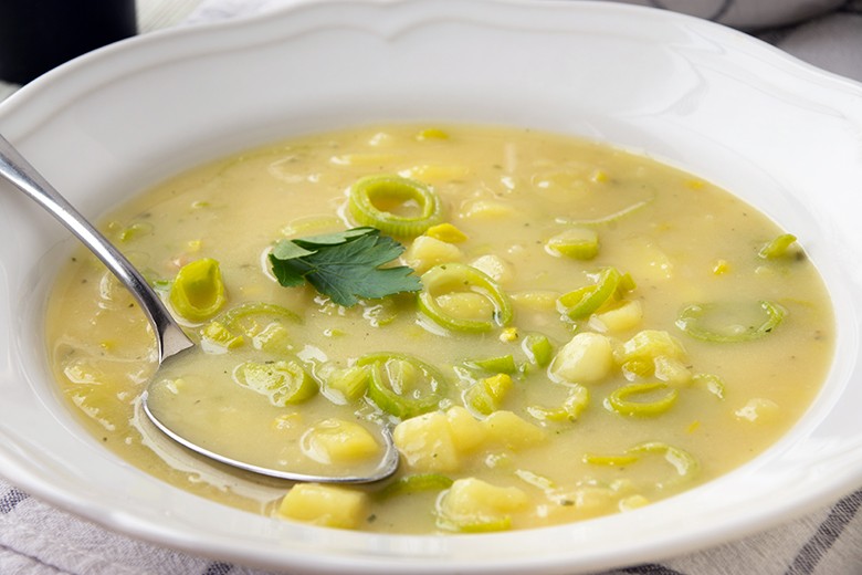 Porreesuppe mit Frischkäse