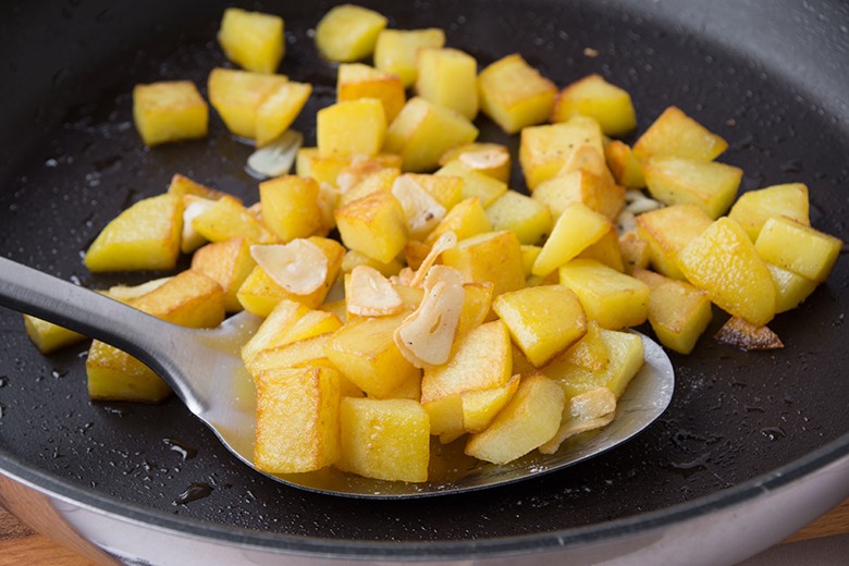 Einfache Knoblauchkartoffeln