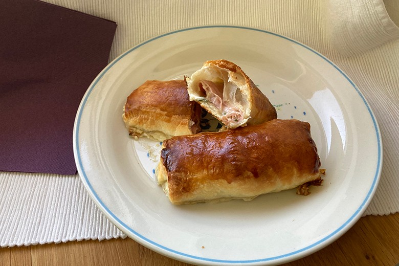 Pikante Blätterteigrollen