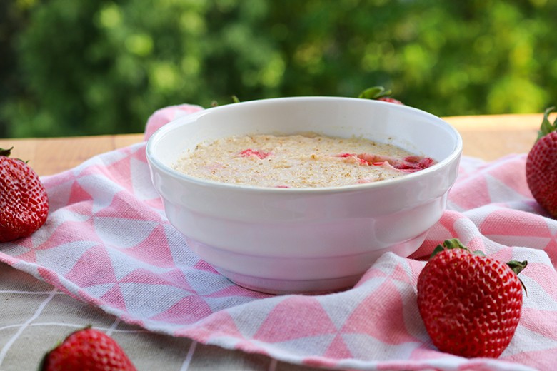 Babybrei mit Erdbeeren