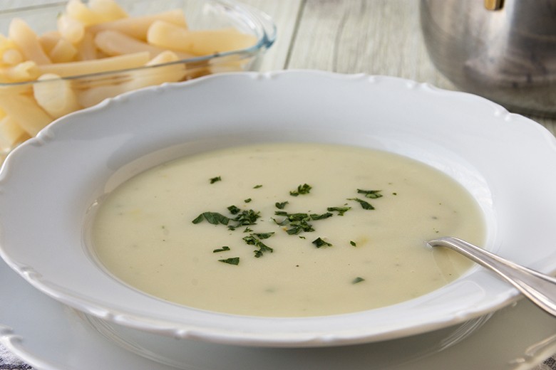 Omas Schwarzwurzelsuppe