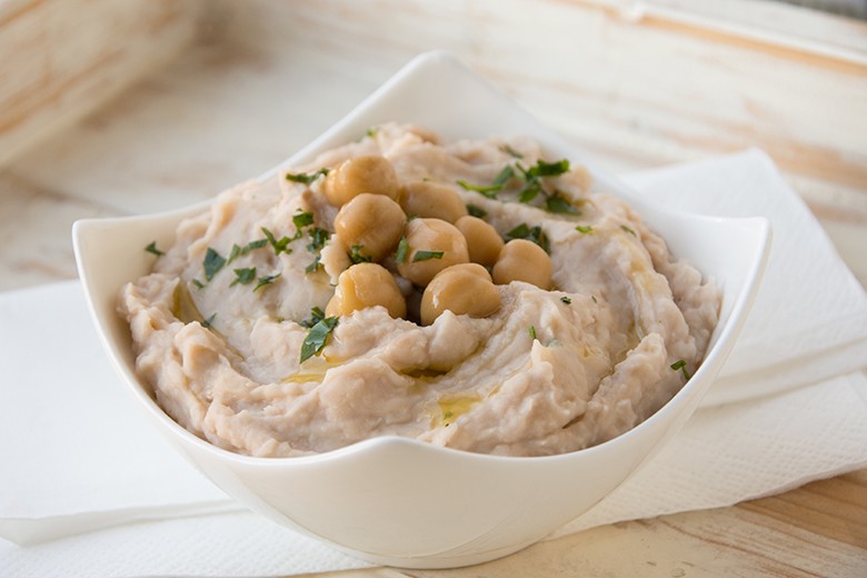 Curryhummus mit Kokos