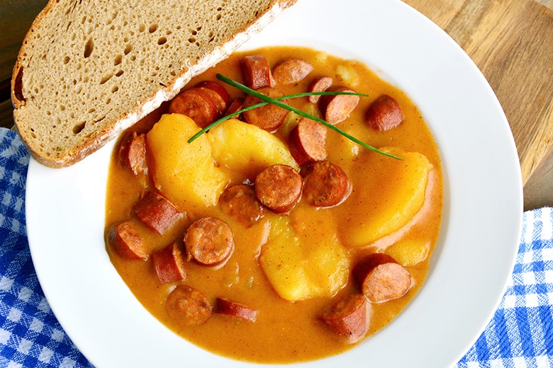 Kartoffel-Wurst-Gulasch