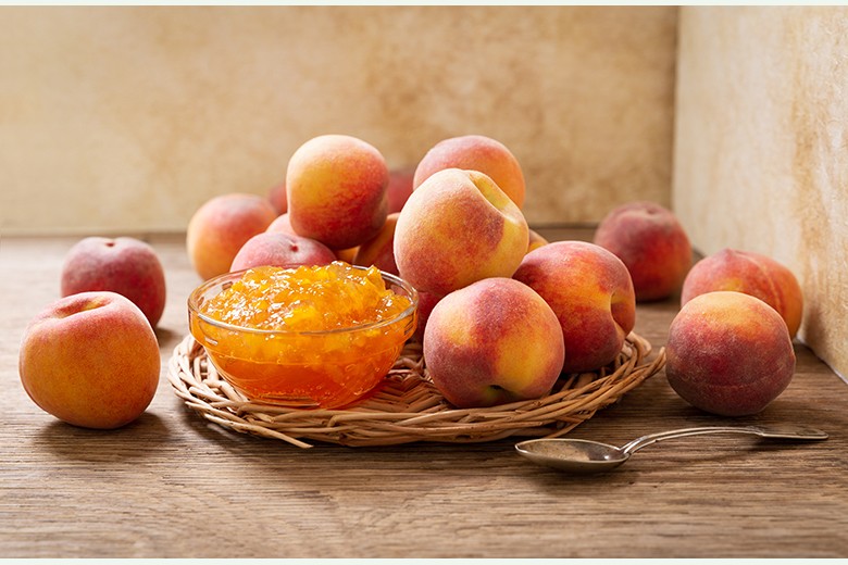 Pfirsichmarmelade mit Schuss