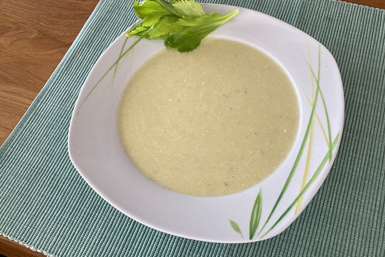 Staudensellerie Creme