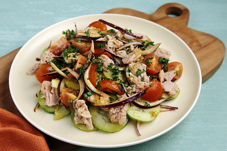 Thunfischsalat mit Honig-Senf-Dressing